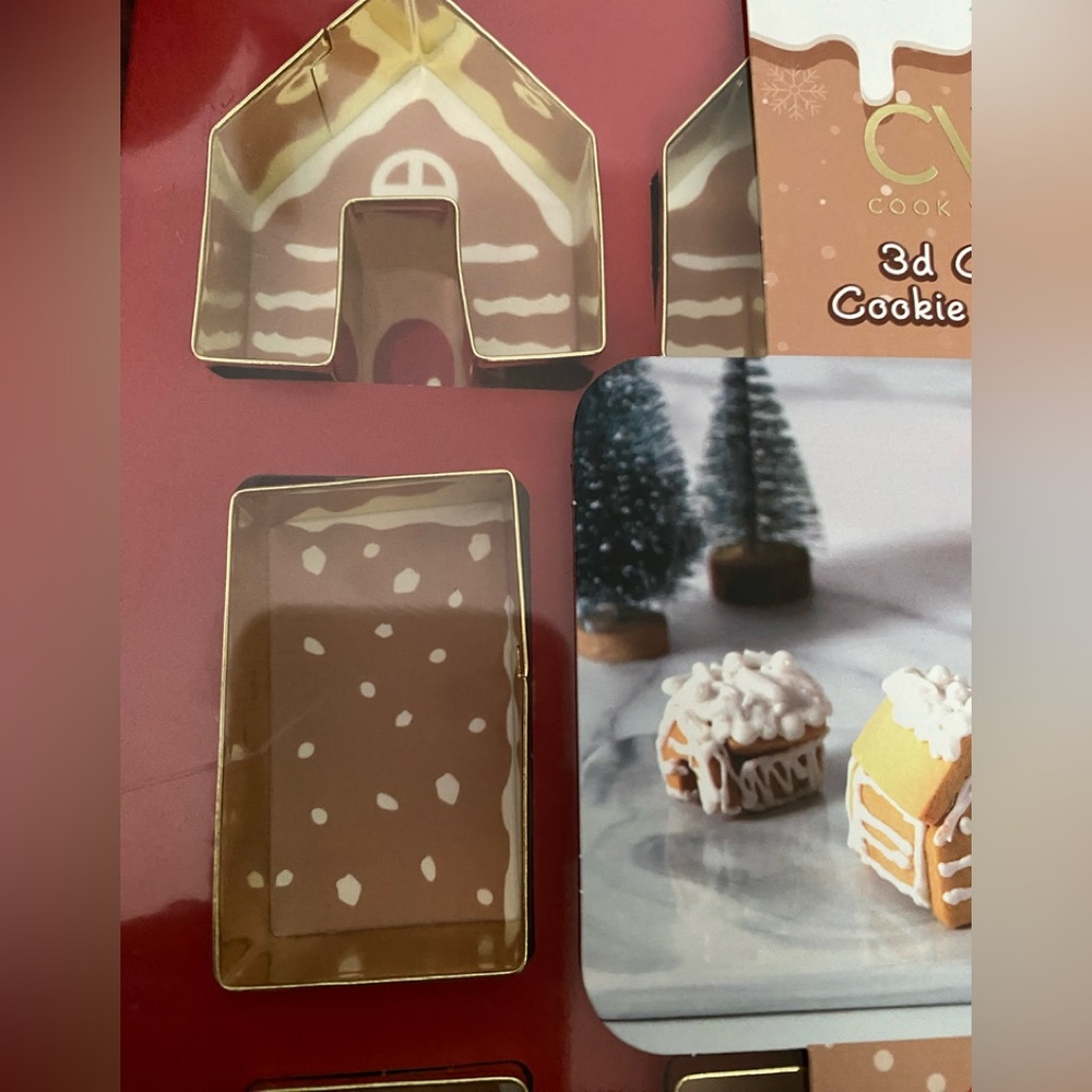 CWC 3D Cookie Cutter Set New - Picture 3 of 5